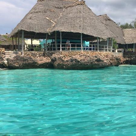 Ocean Dream Beachside Hotel Нунгві Екстер'єр фото