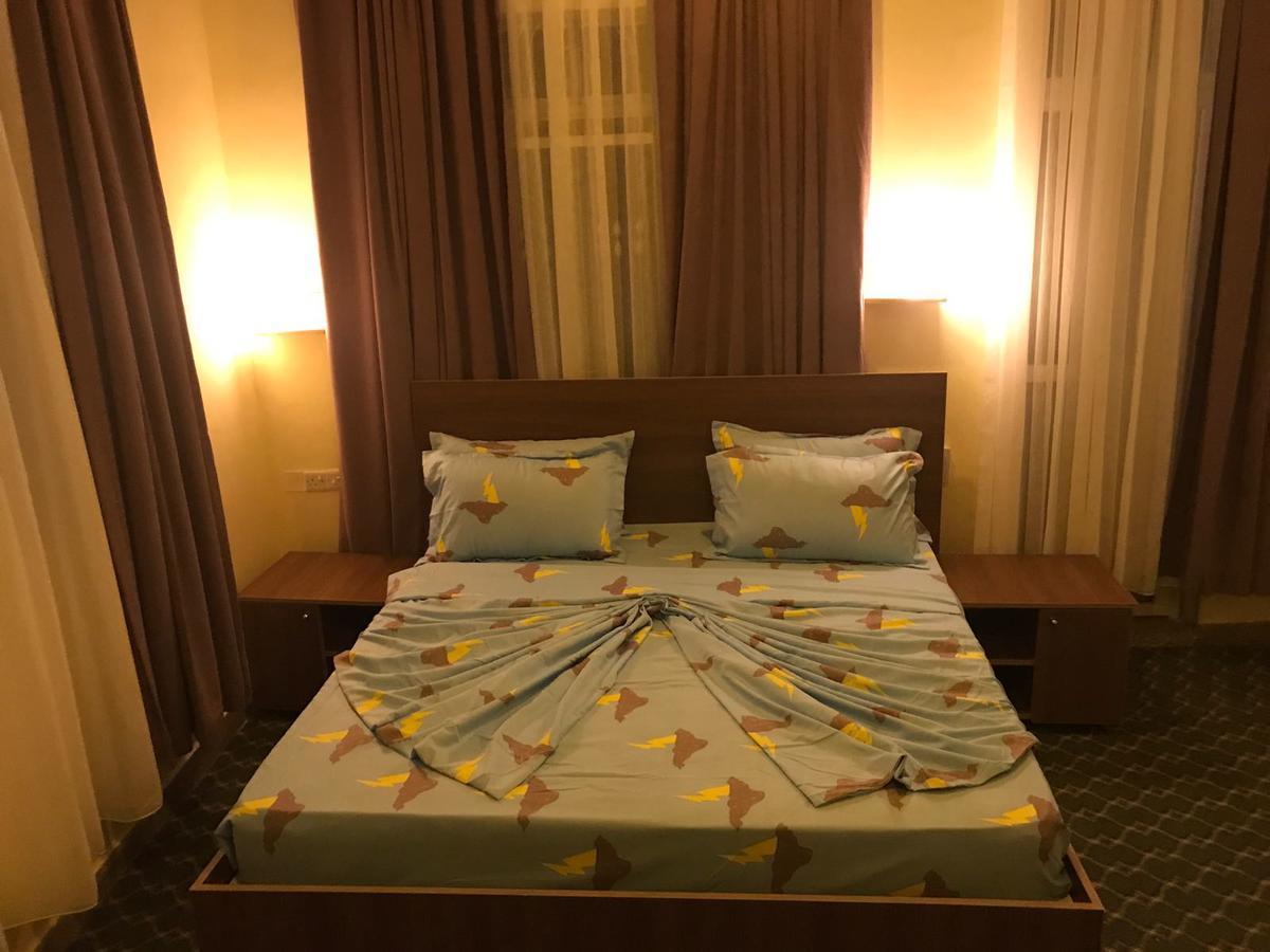 Ocean Dream Beachside Hotel Нунгві Екстер'єр фото